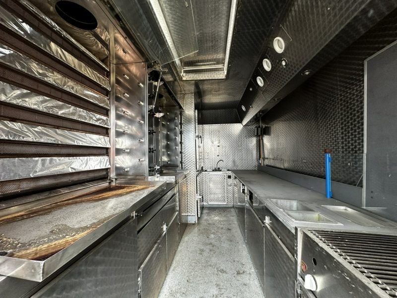 Fiat Ducato Autosklep Autogrill Gastronomiczny Food Truck Foodtruck sklep bar2011