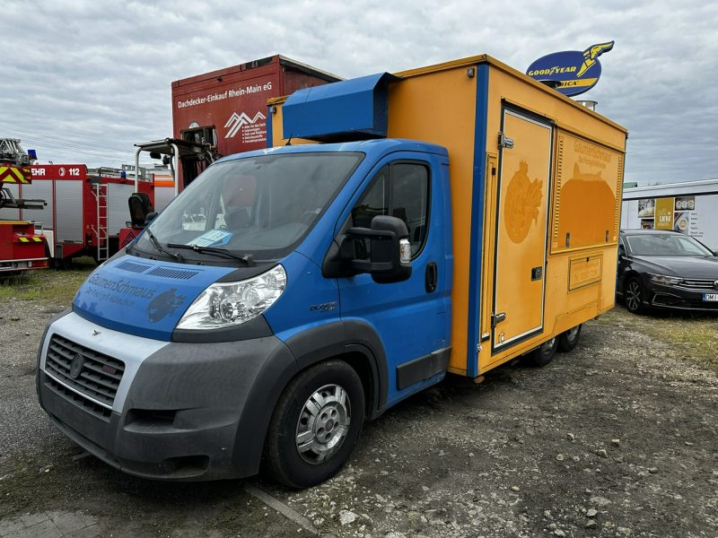 Fiat Ducato Autosklep Autogrill Gastronomiczny Food Truck Foodtruck sklep bar2011