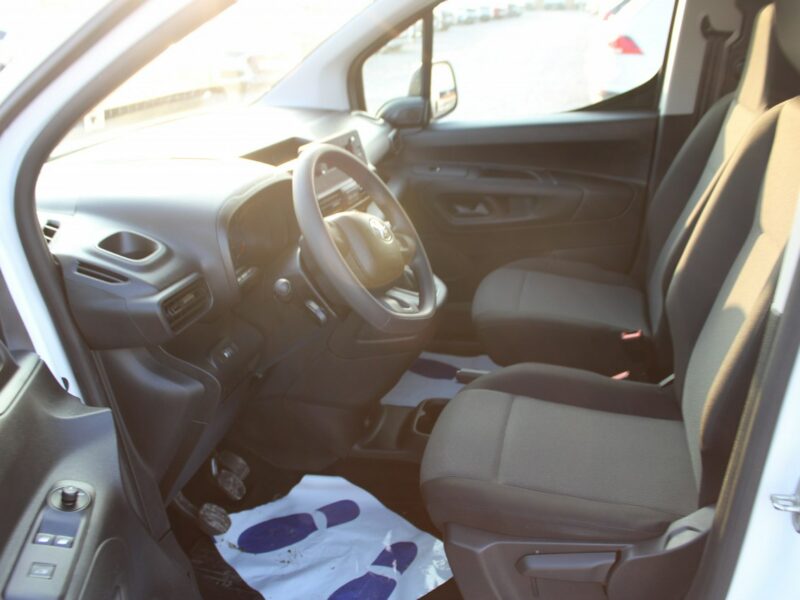 Toyota Proace City Active 1.2D-4t Vat-1 F-Vat Gwarancja SalonPL
