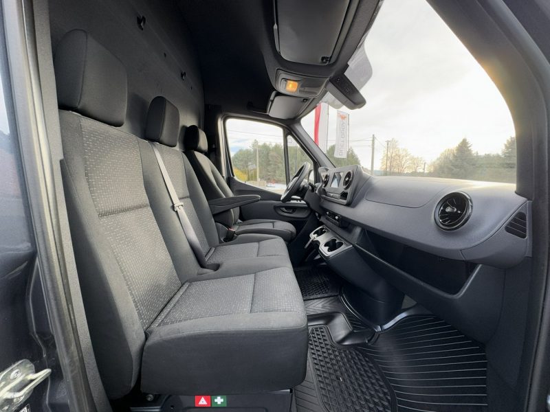 Mercedes 319 Sprinter 3.0 V6 Blaszak Furgon Automat Stan Unikat Dostępny od Ręki