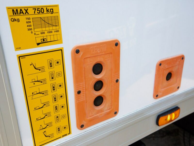 Renault Master 2.3 KONTENER + WINDA *Silnik 1-Turbo* UDT W CENIE !!! Leasing 0%