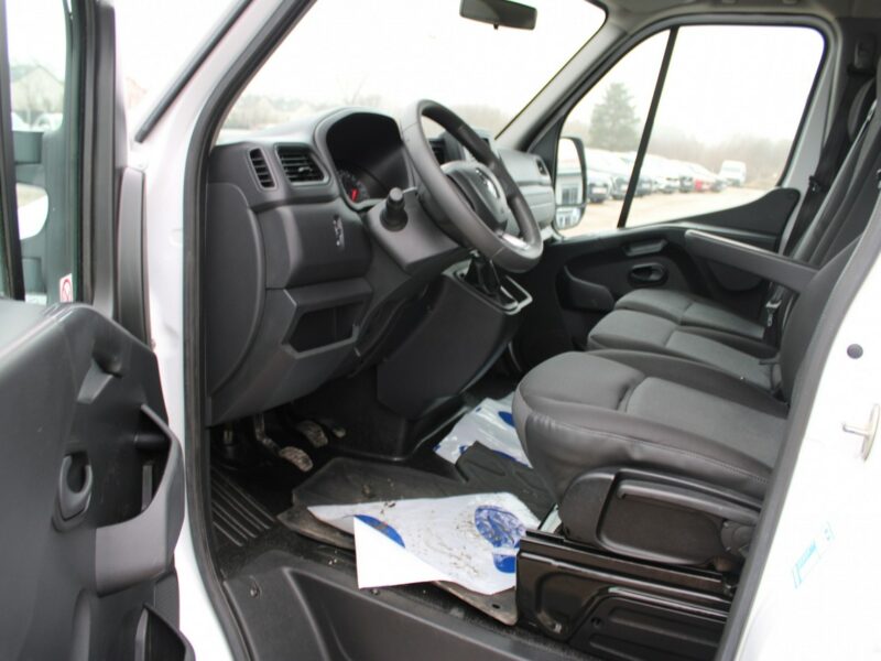 Renault Master Skrzynia 7 osob. F-vat Vat-1 Gwarancja