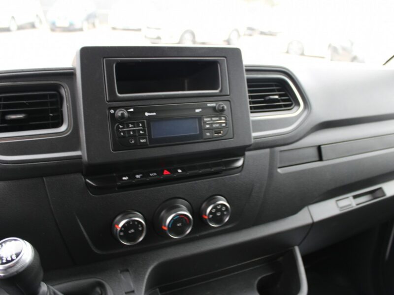 Renault Master Skrzynia 7 osob. F-vat Vat-1 Gwarancja