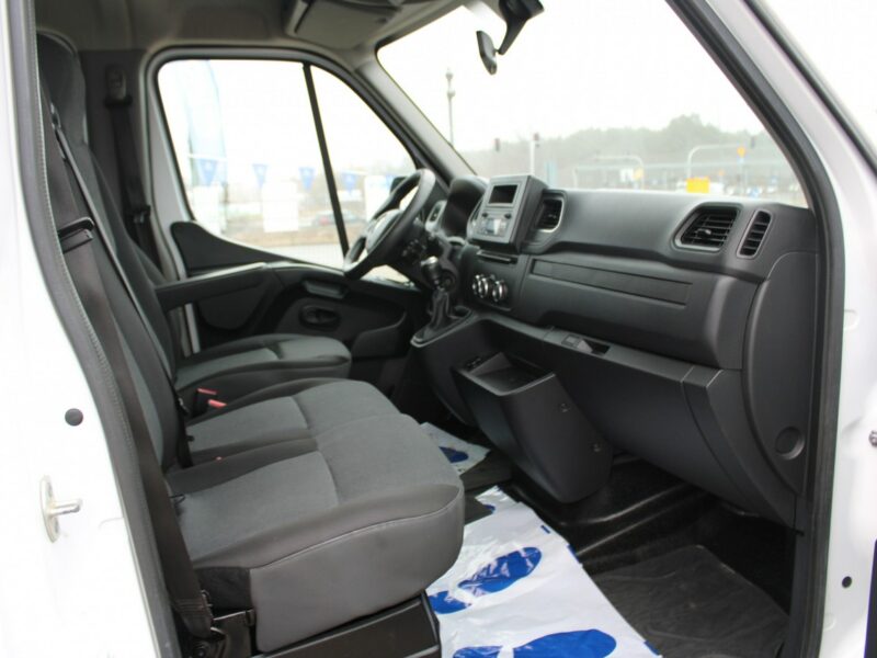 Renault Master Skrzynia 7 osob. F-vat Vat-1 Gwarancja