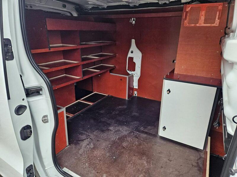 Nissan NV300 Trafic Vivaro Pack klim + navi zabudowa