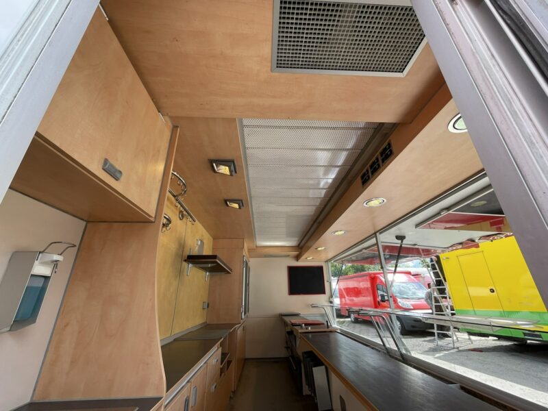 Fiat Ducato Autosklep wędlin Gastronomiczny Food Truck Foodtruck Sklep Borco