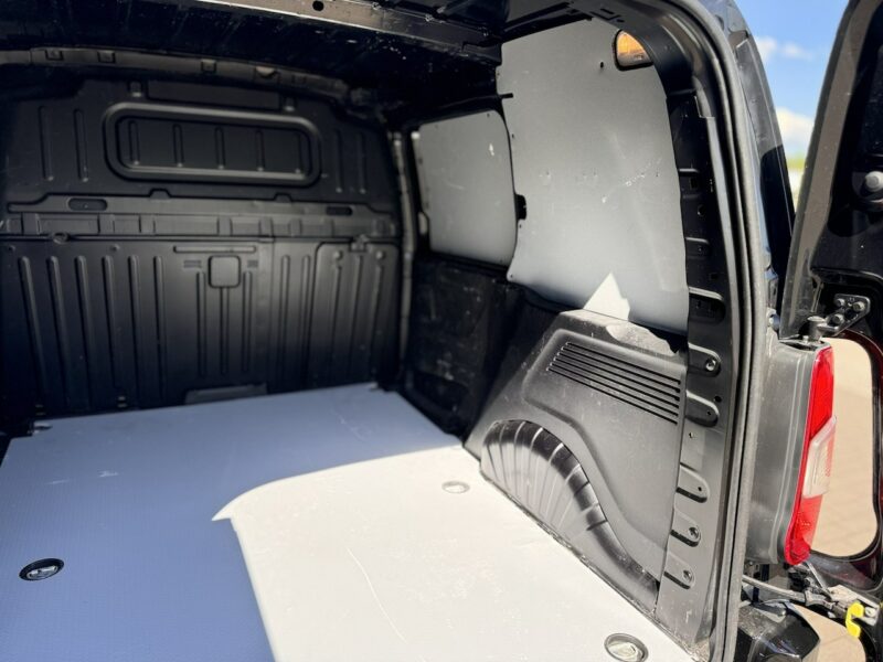 Opel Combo 1.5Hdi 100ps Cargo Pro+ L1H1, Bezwypadkowy,VAT-1