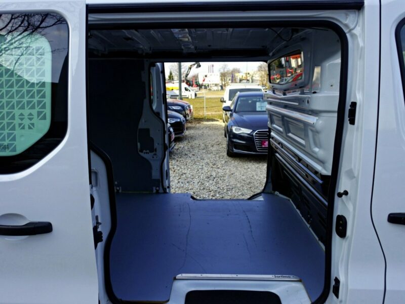 Opel Vivaro Fv 23%*L2H1 Long - 2x boczne drzwi *BiTurbo 1.6DCI 145KM* 42 500 netto