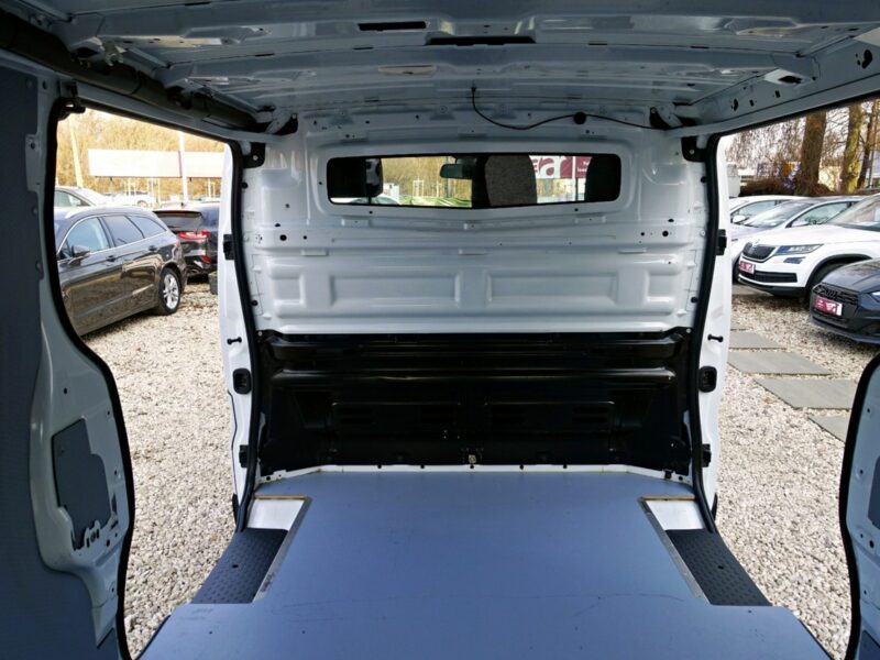 Opel Vivaro Fv 23%*L2H1 Long - 2x boczne drzwi *BiTurbo 1.6DCI 145KM* 42 500 netto