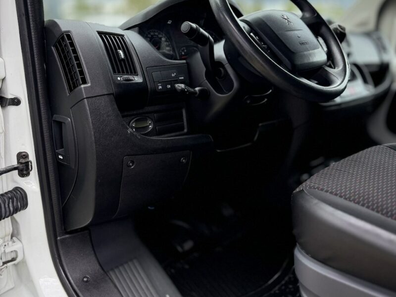 Peugeot Boxer 2.0HDI 110PS 330 L1H1 Bezwypadkowy,stan bdb,VAT-1