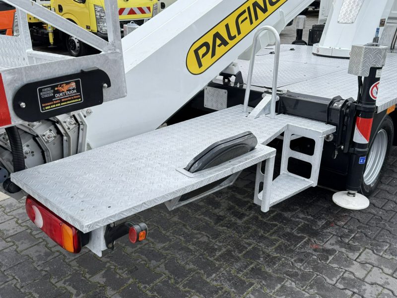 Nissan Cabstar Podnośnik Koszowy 26m Palfinger P260B Zwyżka UDT Wumag GSR Ruthmann P7