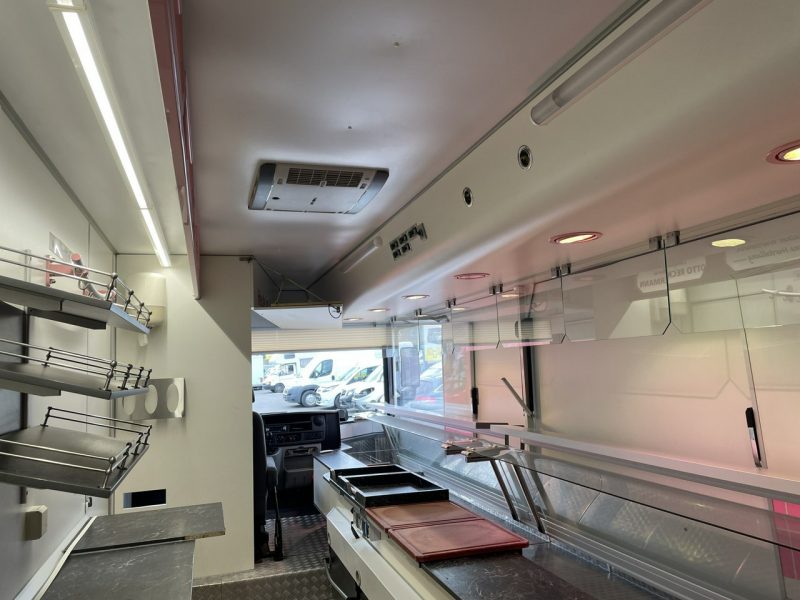 Renault Master Autosklep wędlin Gastronomiczny Food Truck Foodtruck Sklep BORCO 2010