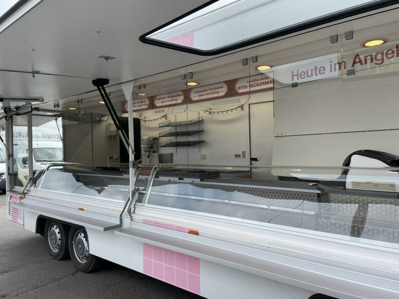 Renault Master Autosklep wędlin Gastronomiczny Food Truck Foodtruck Sklep BORCO 2010