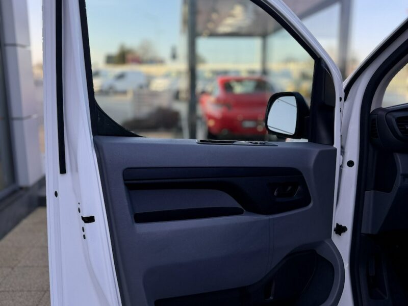 Opel Vivaro 2.0Cdti 122Ps,Long,Nowe opony,Vat-1