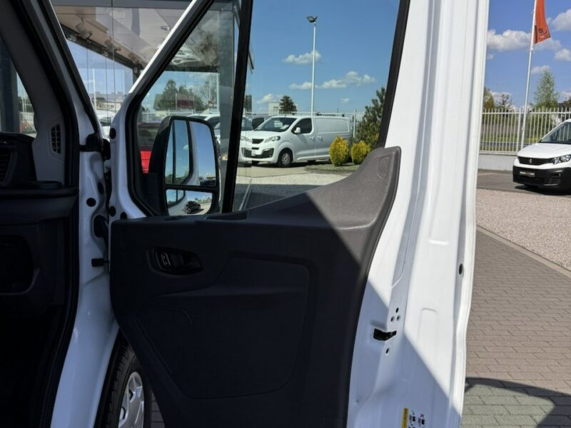 Ford Transit 350 Trend 2.0TDCI 170Ps L3H2, Vat-1, stan bdb