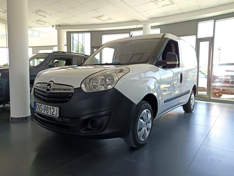 Opel Combo 1.3 90KM, serwisowany, bardzo dobry stan, vat23%