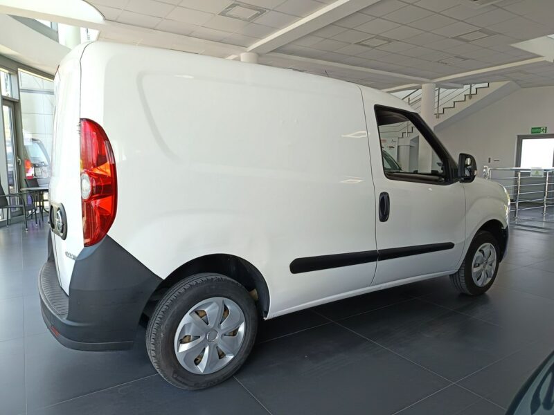 Opel Combo 1.3 90KM, serwisowany, bardzo dobry stan, vat23%