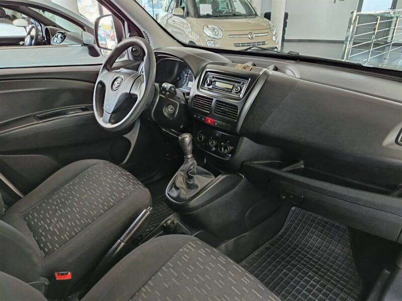 Opel Combo 1.3 90KM, serwisowany, bardzo dobry stan, vat23%