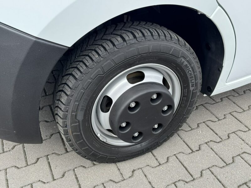 Renault Master 7 Osób Brygadówka DOKA Zabudowa Wywrotka (nie IVECO, VOLKSWAGEN)