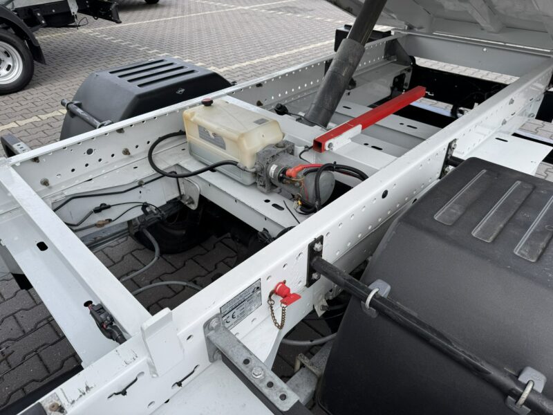 Renault Master 7 Osób Brygadówka DOKA Zabudowa Wywrotka (nie IVECO, VOLKSWAGEN)