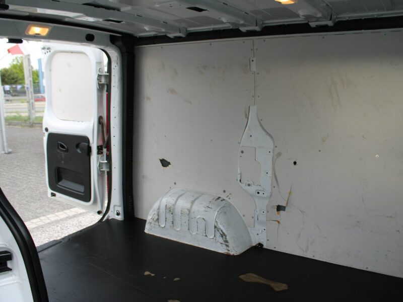 Opel Vivaro L1H1 F-VAT Gwarancja 120HP