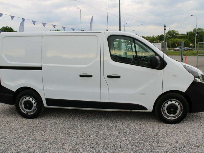 Opel Vivaro L1H1 F-VAT Gwarancja 120HP