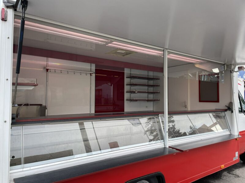 Peugeot Boxer Autosklep wędlin Gastronomiczna food truck foodtruck W-zasil DMC 3500