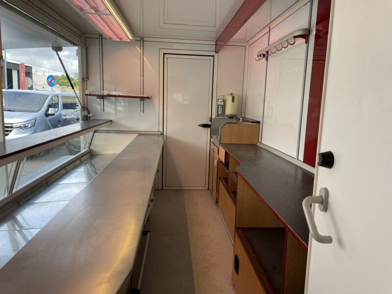 Peugeot Boxer Autosklep wędlin Gastronomiczna food truck foodtruck W-zasil DMC 3500