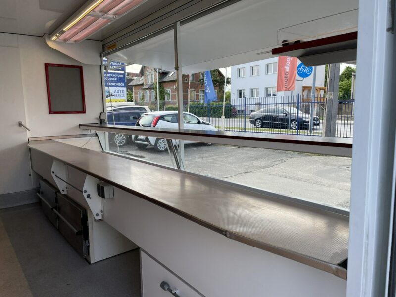 Peugeot Boxer Autosklep wędlin Gastronomiczna food truck foodtruck W-zasil DMC 3500