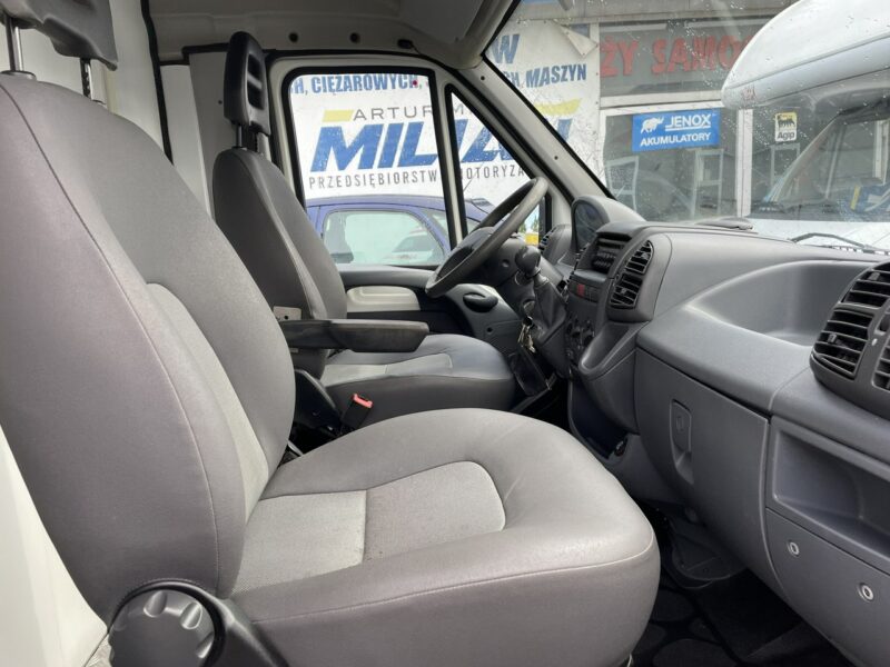 Peugeot Boxer Autosklep wędlin Gastronomiczna food truck foodtruck W-zasil DMC 3500