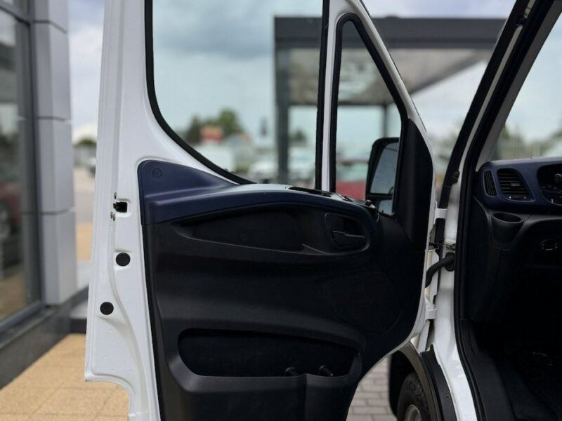 Iveco Daily 35S12 2.3 35-120 L3H2 Hi-Matic, 12M3,VAT-1