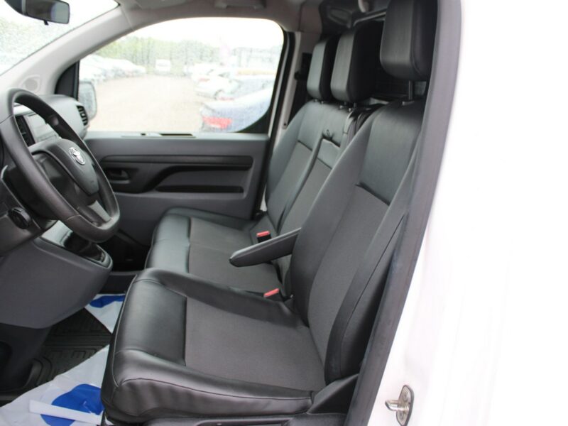 Toyota ProAce D4D 120KM MEDIUM F-vat Salon Polska