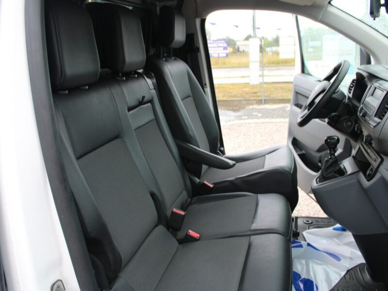 Toyota ProAce D4D 120KM MEDIUM F-vat Salon Polska