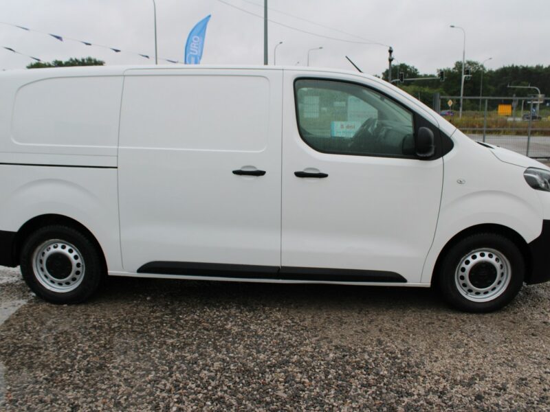 Toyota ProAce D4D 120KM MEDIUM F-vat Salon Polska