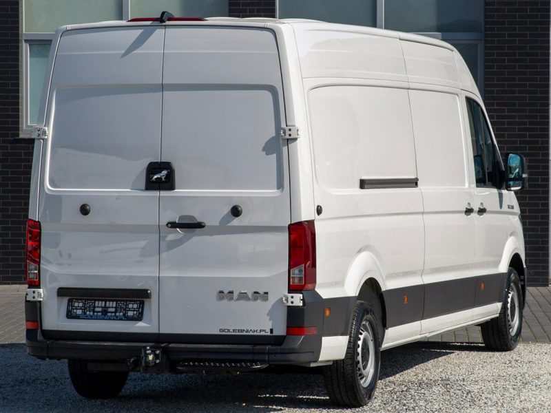 Man TGE 180KM AUTOMAT *DŁUGI* hak o uciągu 3000kg