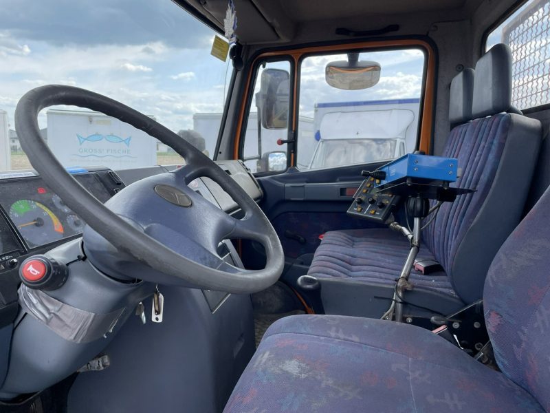 Mercedes inny Mercedes Vario 815 Wywrotka 4X4 2004
