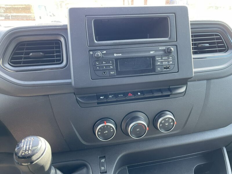 Renault Master Master 2.3-150KM Max długi - 2 x Wysoki 55696 km 2021