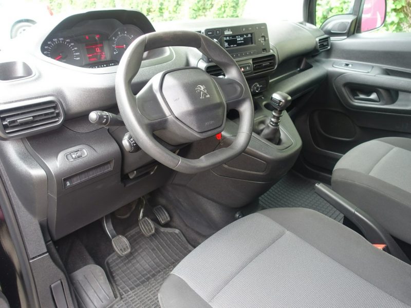 Peugeot Partner Fv 23%*Gwarancja*Pełny Serwis*100% Org. Lakier*Nowe Opony*40 244 Netto