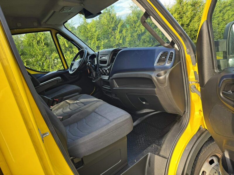 Iveco Daily 35C15 3,0 150KM Kontener 4,4m Winda Klimatronik Pneumat