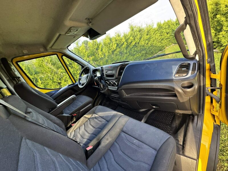 Iveco Daily 35C15 3,0 150KM Kontener 4,4m Winda Klimatronik Pneumat