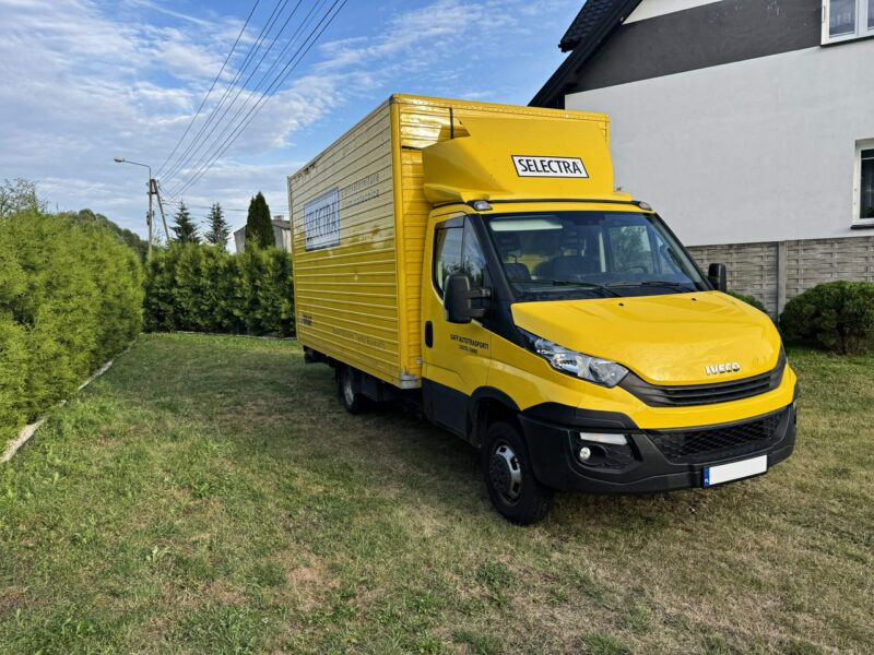 Iveco Daily 35C15 3,0 150KM Kontener 4,4m Winda Klimatronik Pneumat