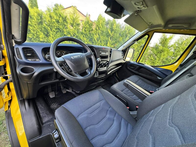 Iveco Daily 35C15 3,0 150KM Kontener 4,4m Winda Klimatronik Pneumat