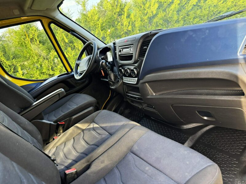Iveco Daily 35C15 3,0 150KM Kontener 4,4m Winda Klimatronik Pneumat
