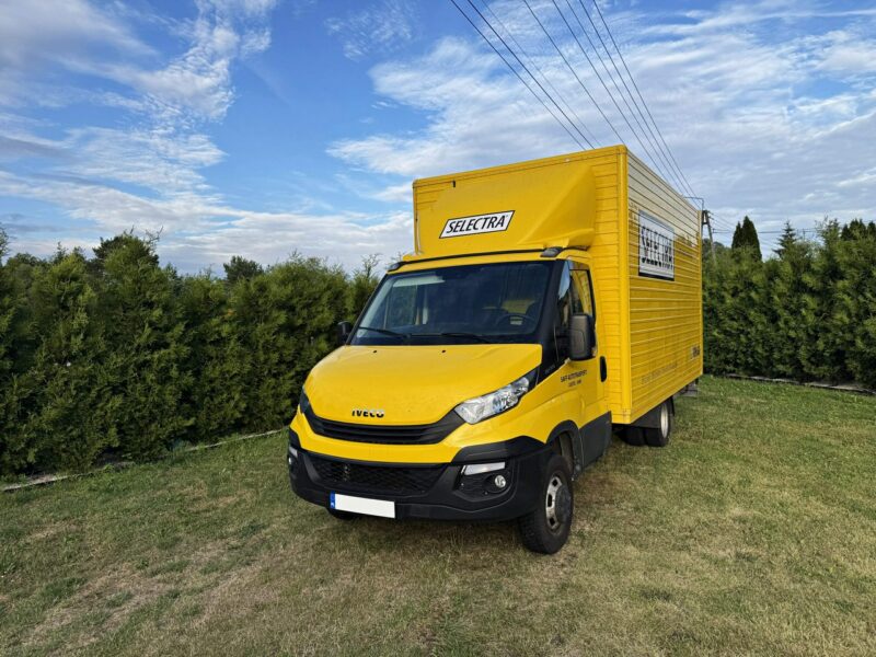 Iveco Daily 35C15 3,0 150KM Kontener 4,4m Winda Klimatronik Pneumat