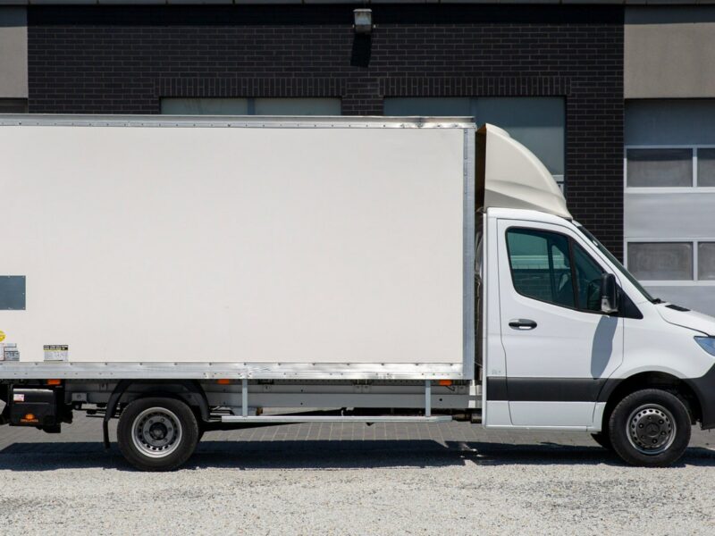 Mercedes Sprinter 515 Automat KONTENER + WINDA *koła bliźniaki* UDT w cenie