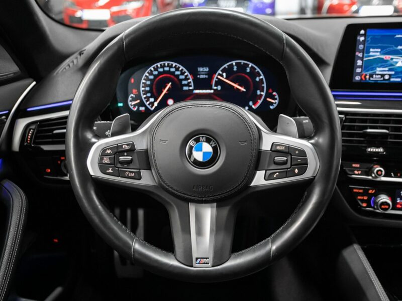 BMW M550d M550d. Krajowa. 1 właściciel. Idealna. Nowe hamulce. 2 x koła. G30 (2017-)