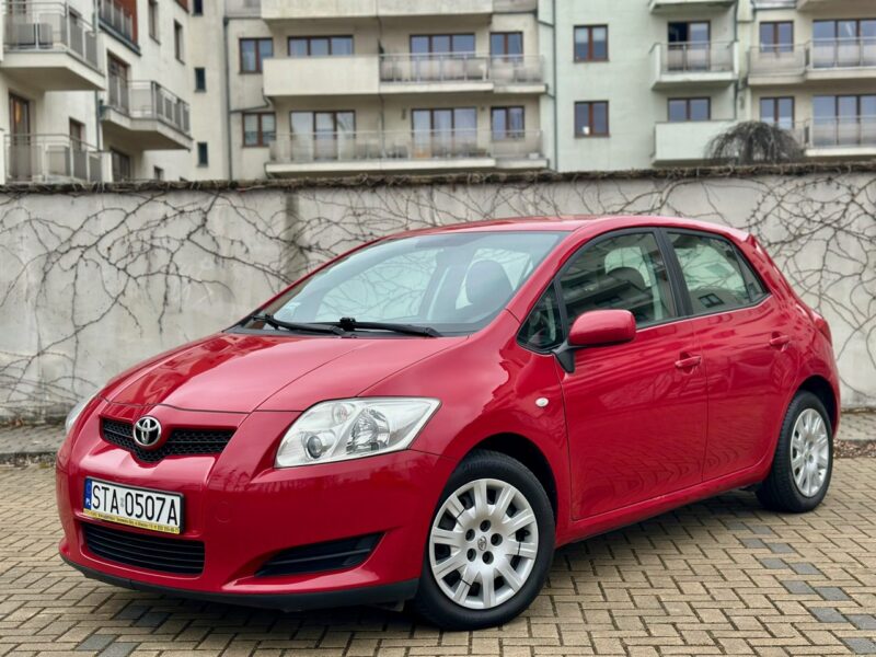 Toyota Auris I (2006-2012)