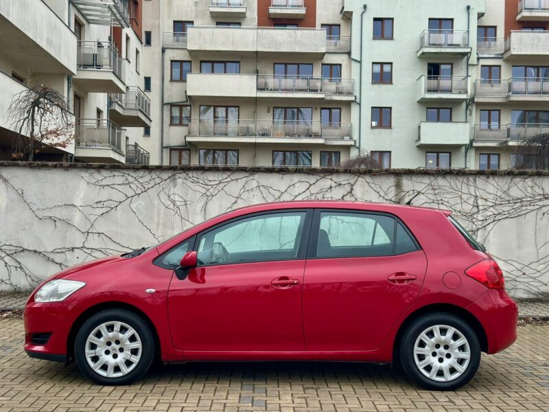 Toyota Auris I (2006-2012)
