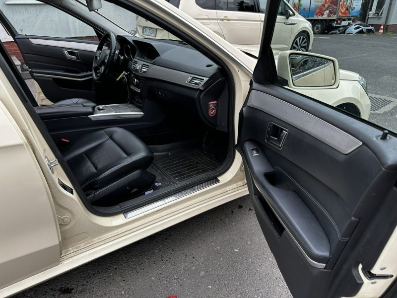 Mercedes E 260 E200 CDI Bluetec 7G-tronie 2015 LIFT Skóra FullLed ELEGANCE W212 (2009-)