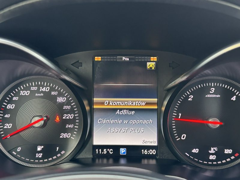Mercedes C 180 LED,Navi,PDC,Serwis,Gwarancja W205 (2014-2021)
